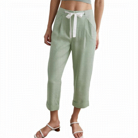 Aritzia Pants - WILFRED Lyocell / Linen Blend Midrise Tie Waist Cropped Pants in Sage Green Sz 2